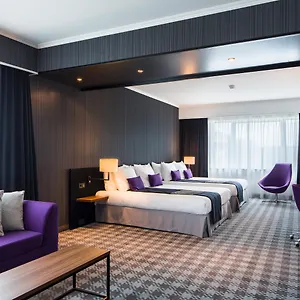 https://radisson-blu-hotel-amsterdam-airport.zandvoort-hotels.com